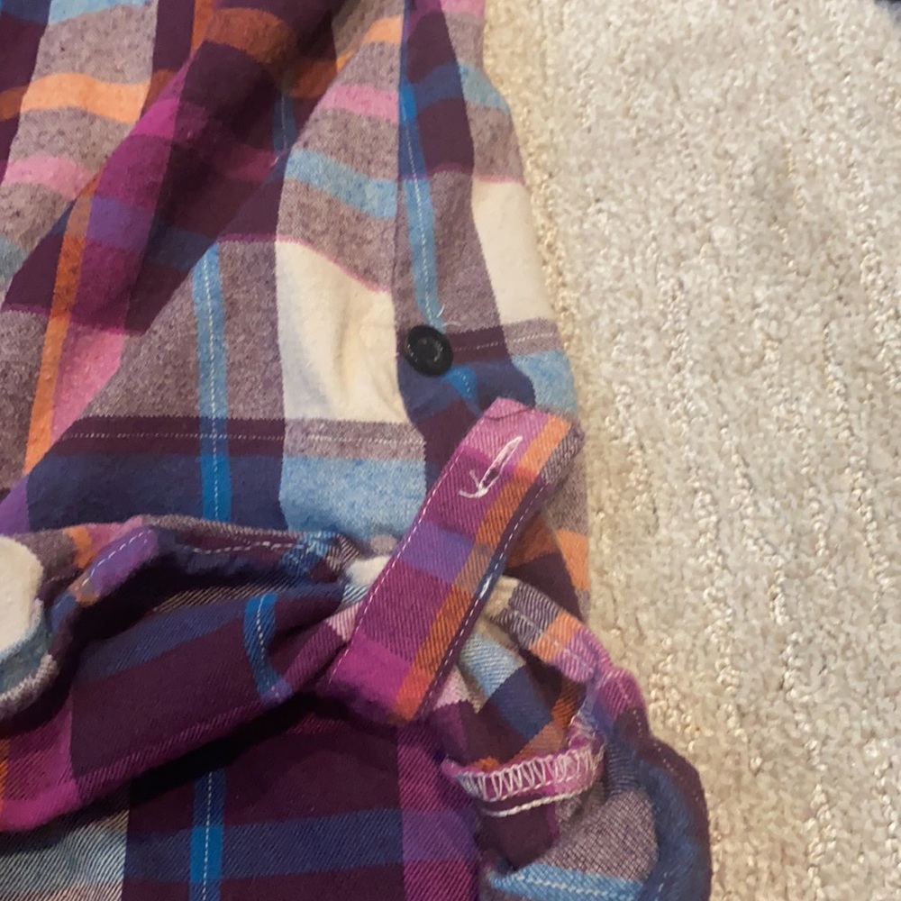 Fun button down - Picture 4 of 7